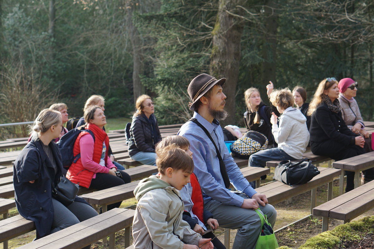 Поход к Голгофе в Мореснет